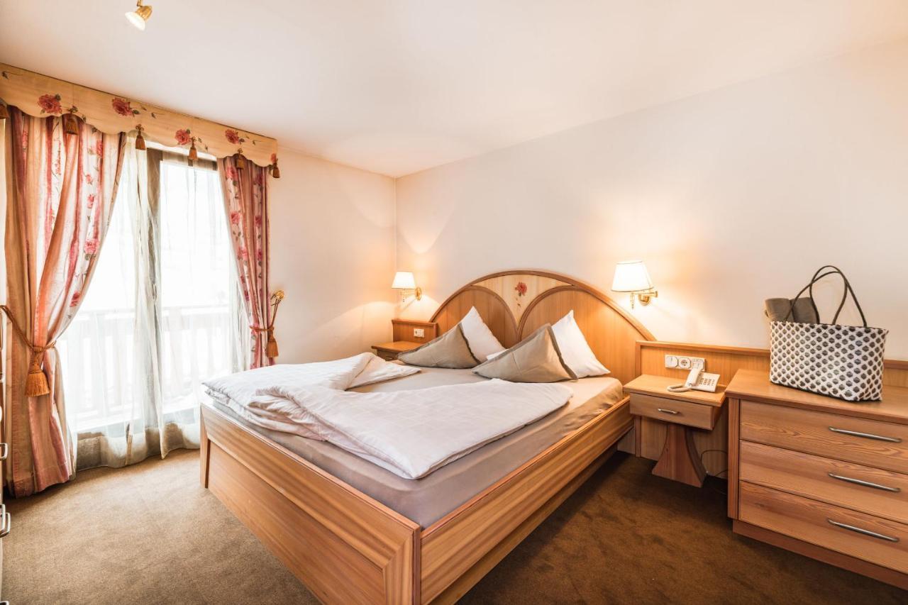 Hotel Weingarten Eppan an der Weinstraße Buitenkant foto
