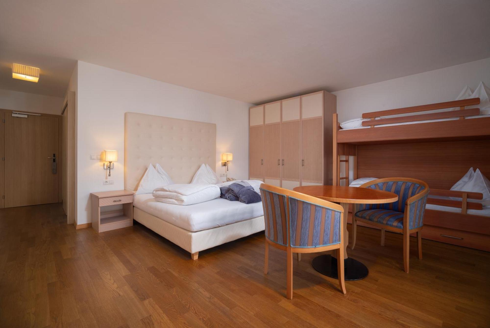 Hotel Weingarten Eppan an der Weinstraße Buitenkant foto
