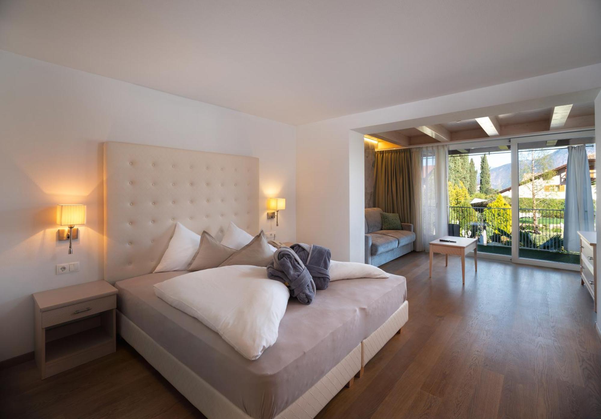 Hotel Weingarten Eppan an der Weinstraße Buitenkant foto